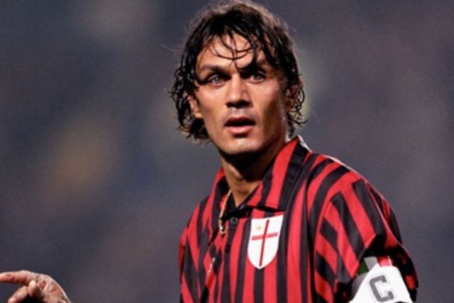 欧冠比赛战术分析：尤文图斯防守策略,（欧冠战术解析：尤文图斯的防守体系）