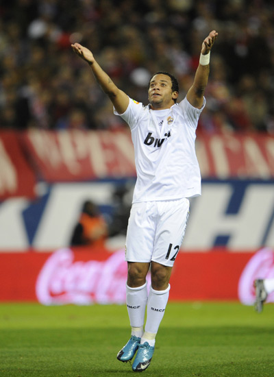 西甲-进球大战！安东尼闪击费兰半场戴帽 巴萨5-3贝蒂斯