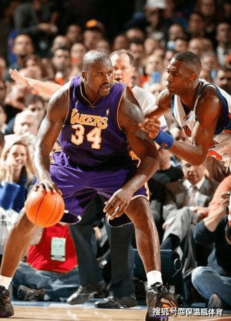 仅次于哈登&大梦！申京30+10+5场次排名火箭队史第三（申京30+10+5场次位居火箭队史第三，仅次哈登与奥拉朱旺）