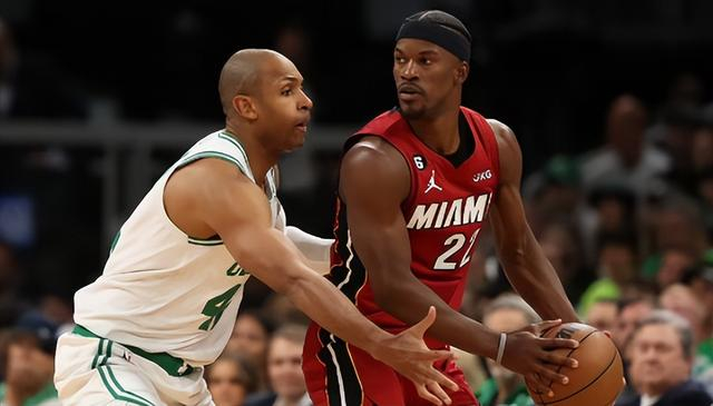 赛中继续闪 赛中继续闪