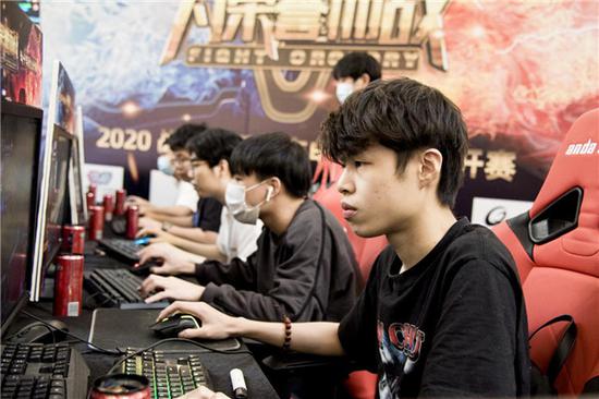 但现实中的 但现实中的